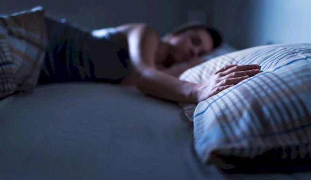 SLEEP DIVORCE